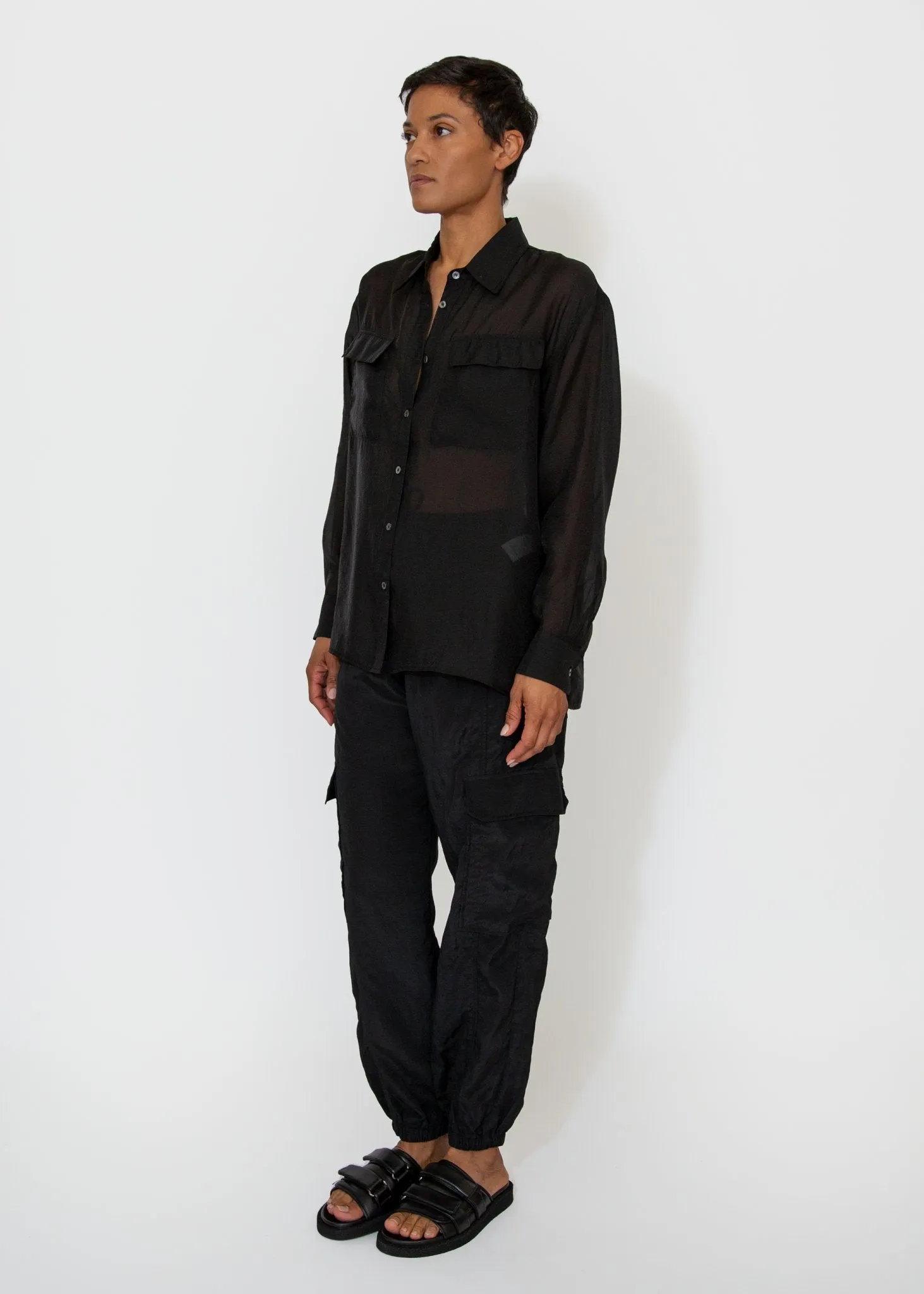 Lightweight Cargo Pants in Black