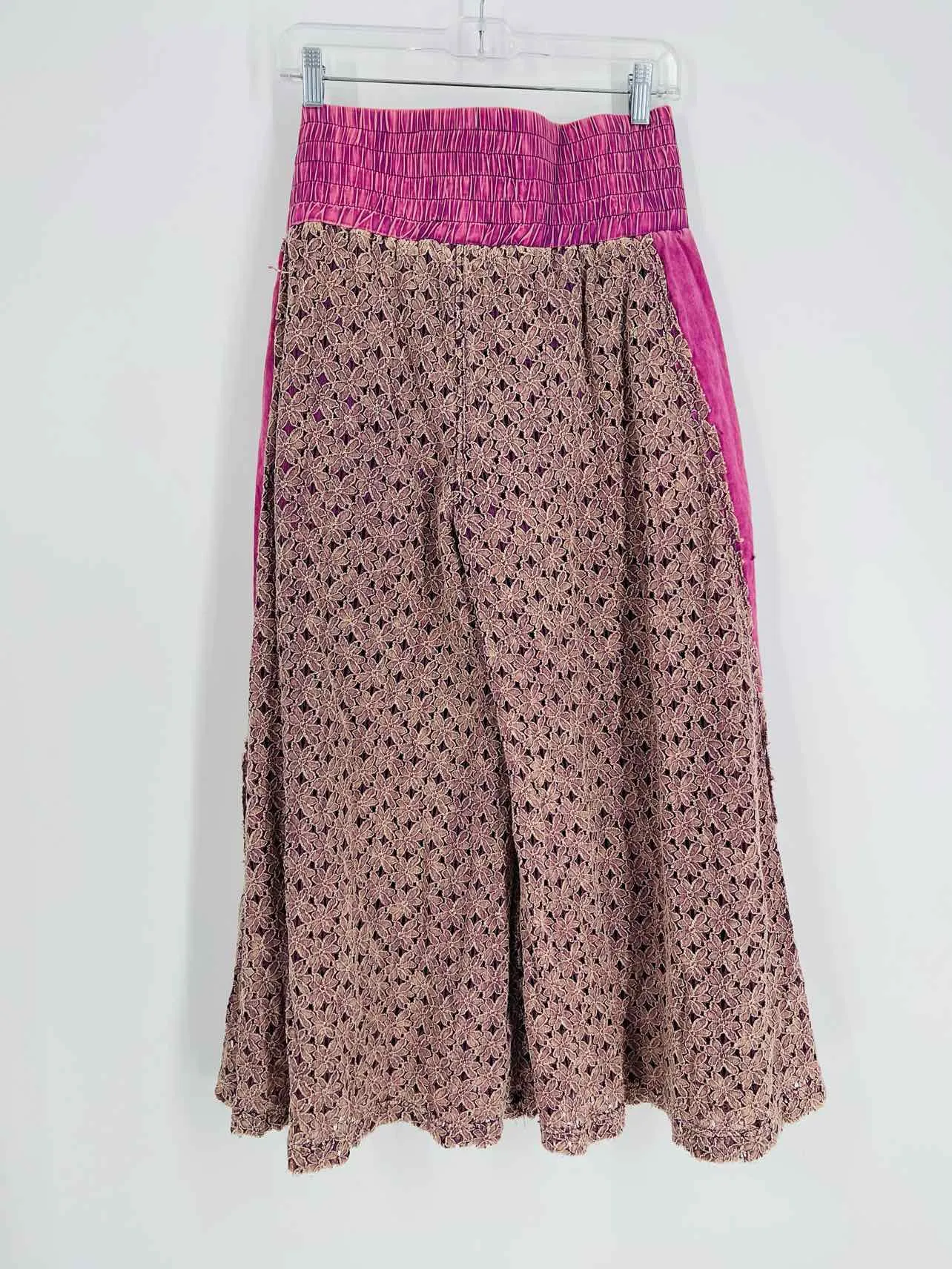 Size L Mauve Lace Pants Pants