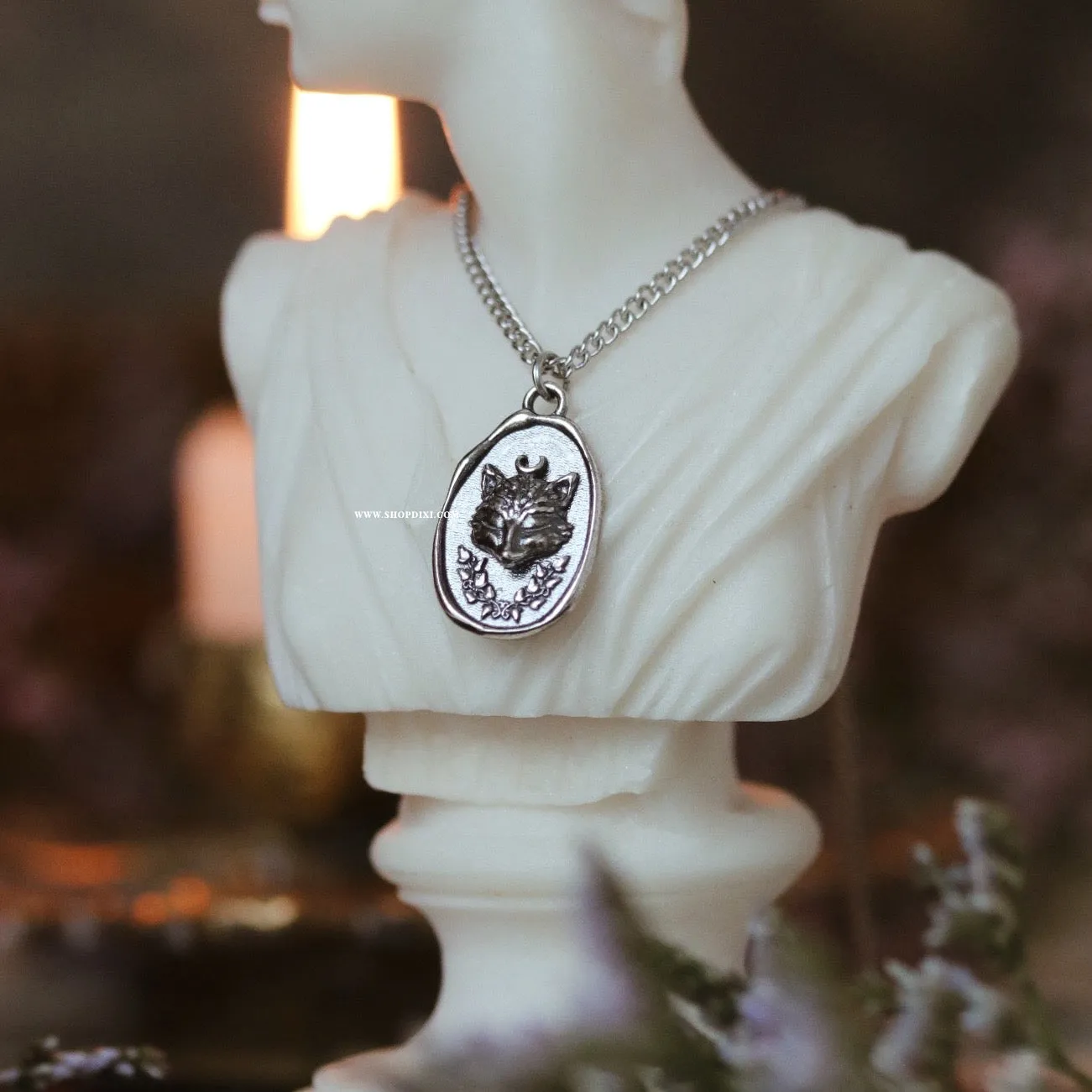 The Fox & The Ivy Wax Seal Necklace