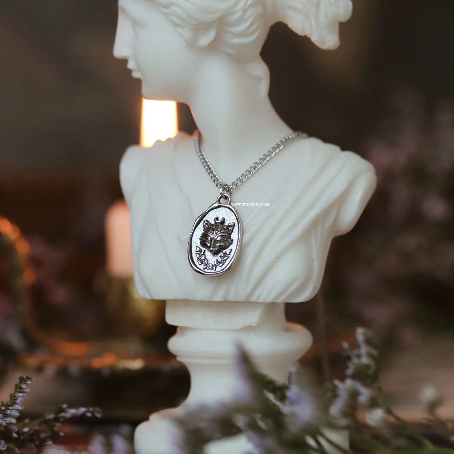 The Fox & The Ivy Wax Seal Necklace