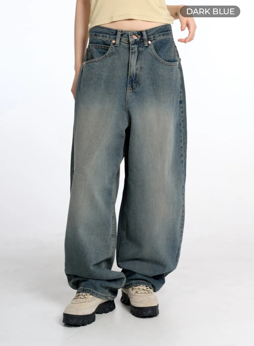 Vintage Low Rise Baggy Jeans in Light Blue Wash - CM415